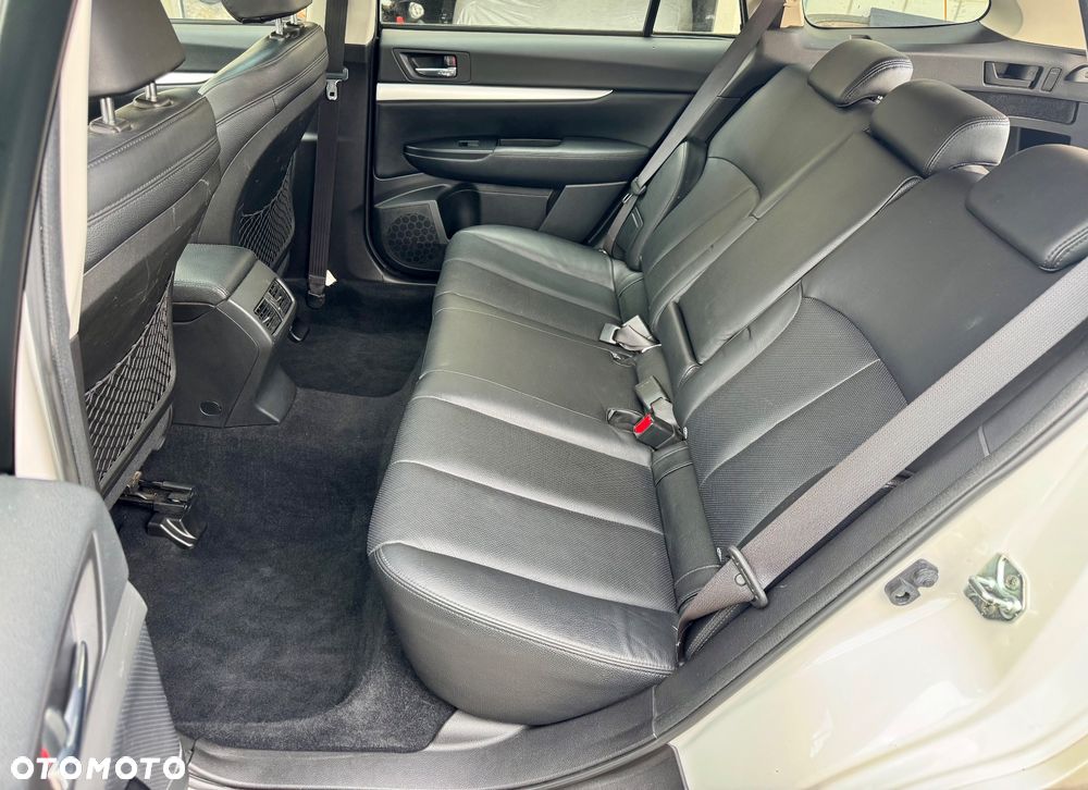 Subaru Outback - 18