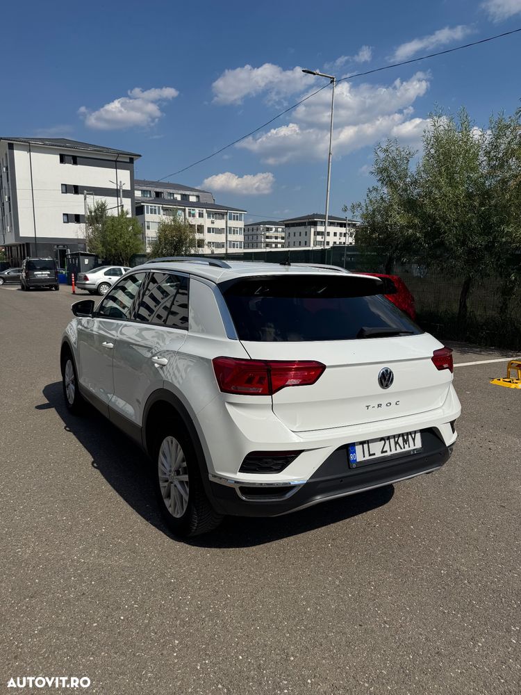 Volkswagen T-Roc - 4