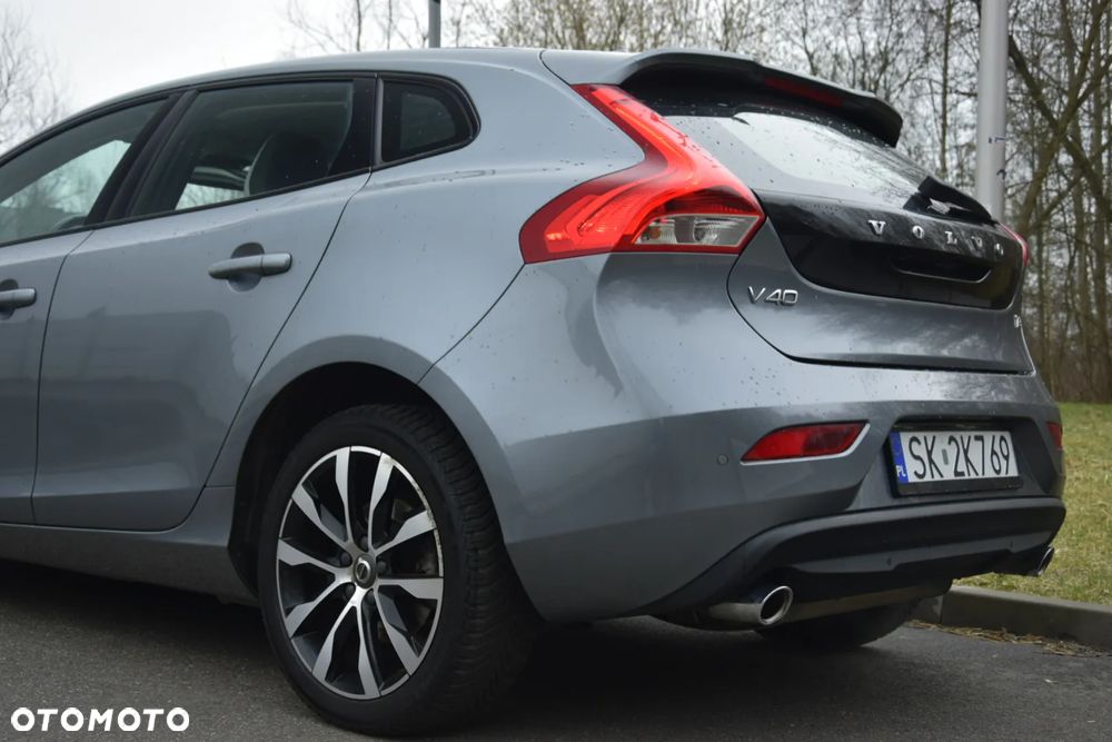Volvo V40 T3 Geartronic - 22
