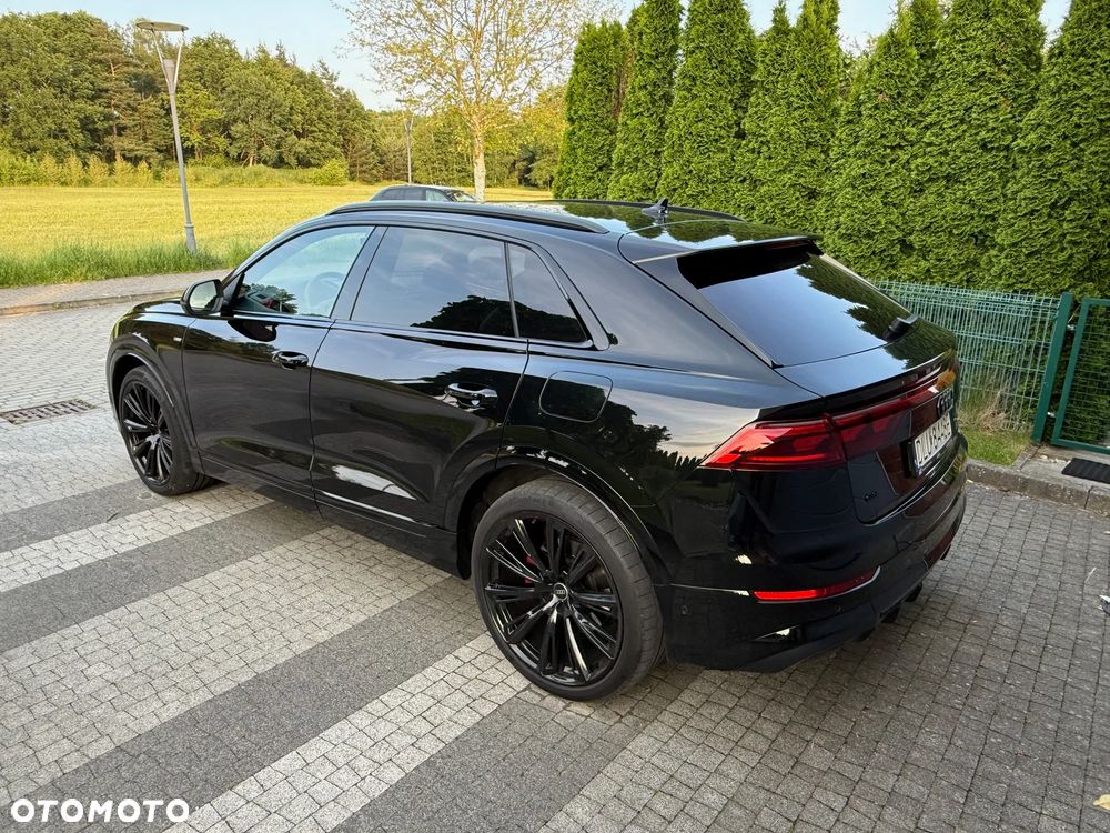 Audi Q8 - 10