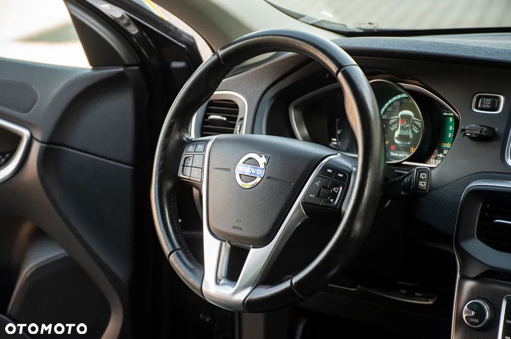 Volvo V40 Cross Country D3 Summum - 32