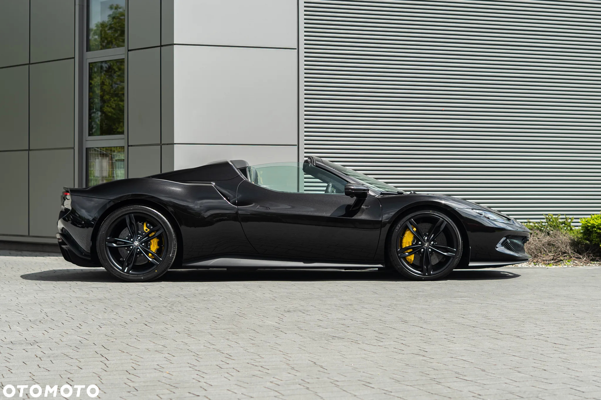 Ferrari 296 GTS - 2