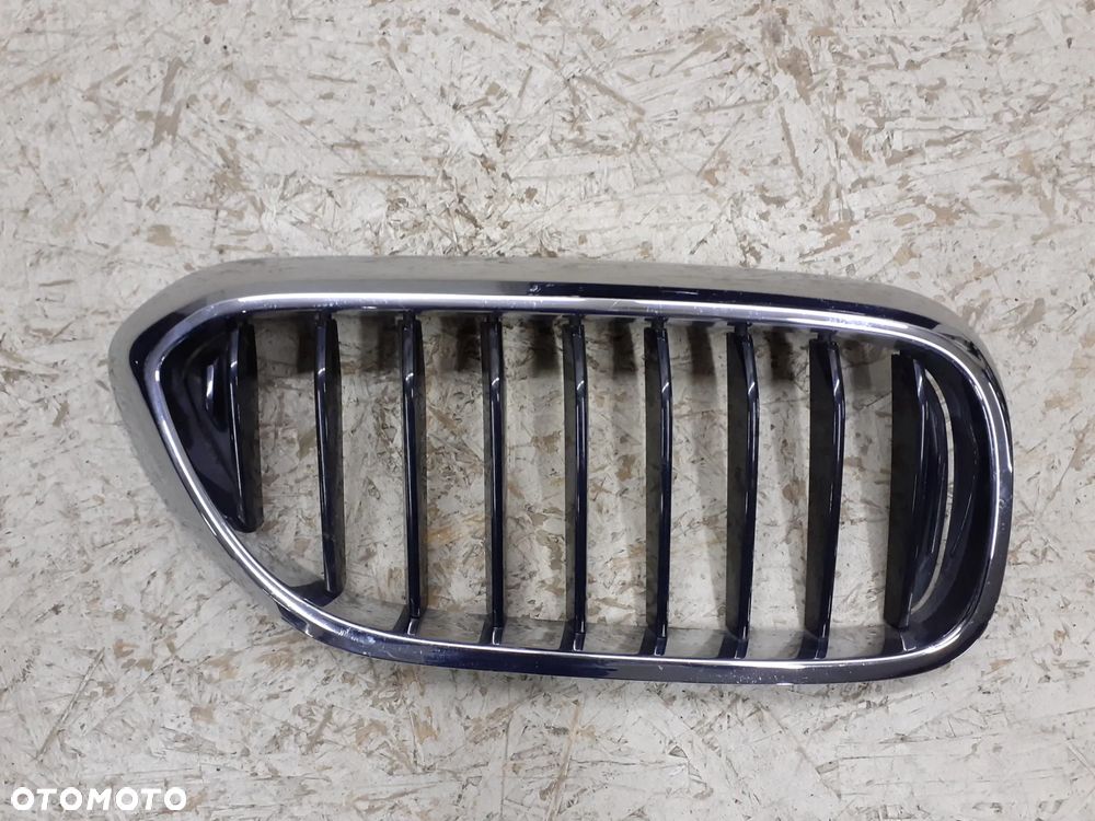 GRILL ATRAPA NERKA PRAWA BMW 5 G30 G31 7473692