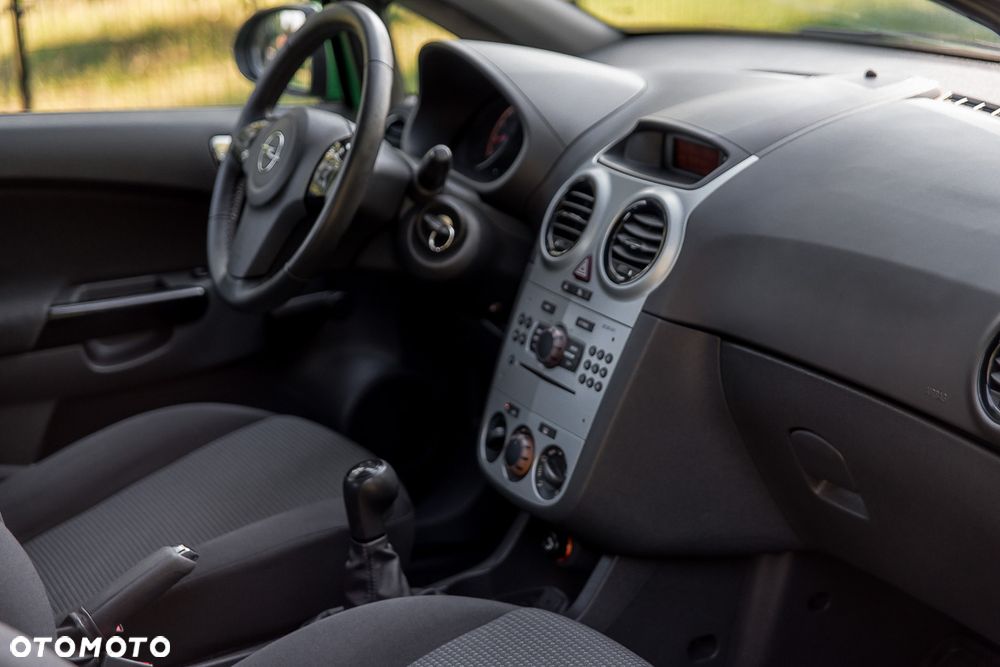 Opel Corsa 1.2 16V (ecoFLEX) Color Edition - 33