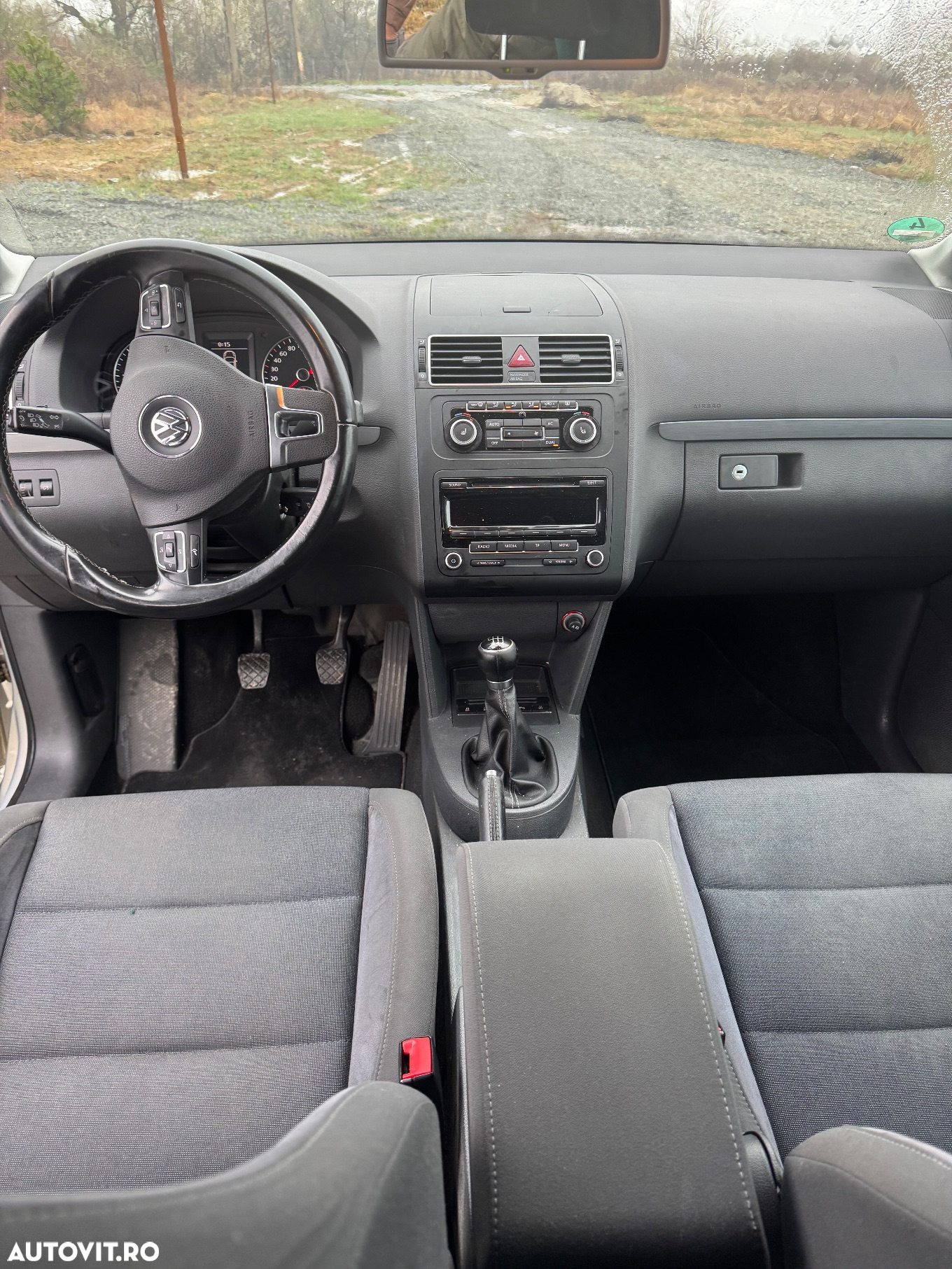Volkswagen Touran 2.0 TDI DPF BlueMotion Technology Comfortline - 10