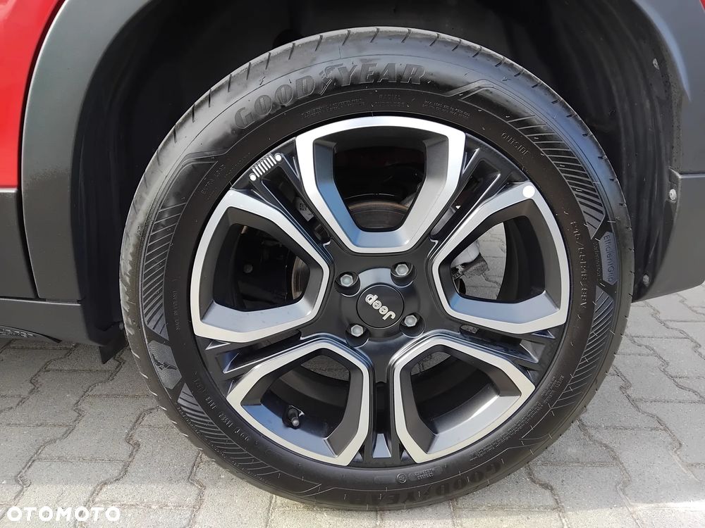 Jeep Avenger 1.2 T3 mHEV Summit FWD eDCT6 - 24