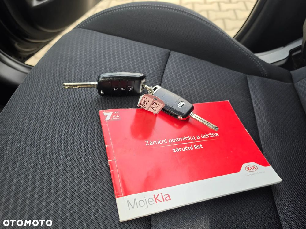 Kia Carens 1.6 GDI Dream Team Edition - 26