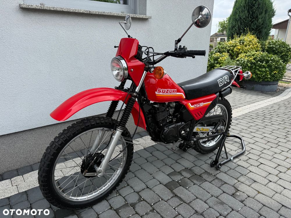 Suzuki DR - 10