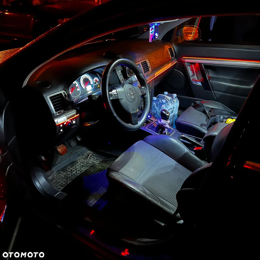 Opel Vectra 1.9 CDTI Sport / GTS - 8