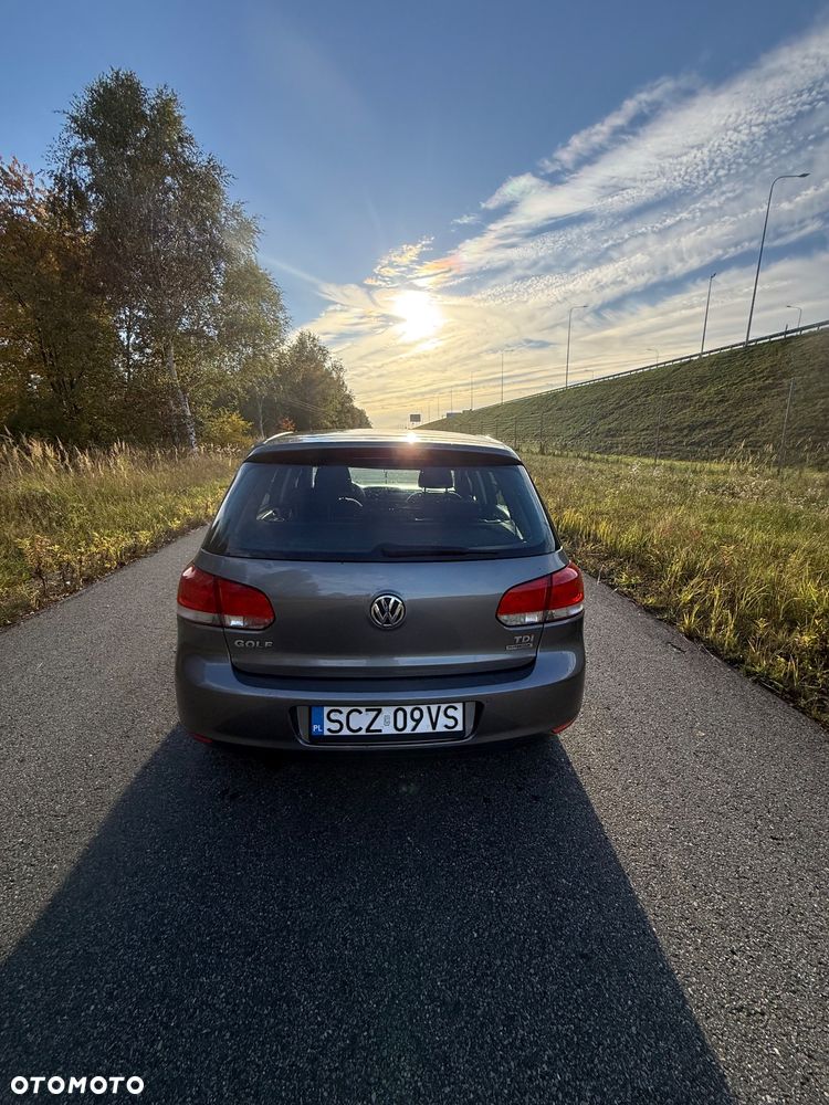 Volkswagen Golf - 5