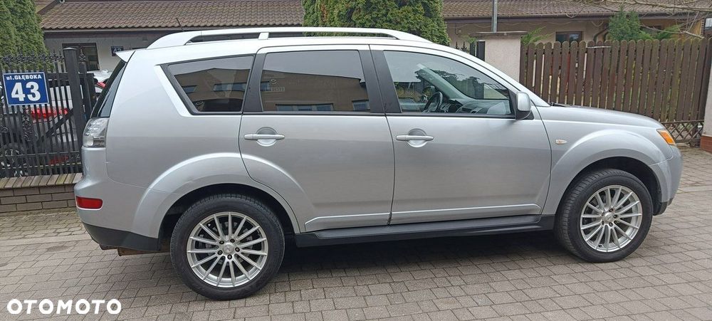 Mitsubishi Outlander 2.4 Instyle EU5 - 9