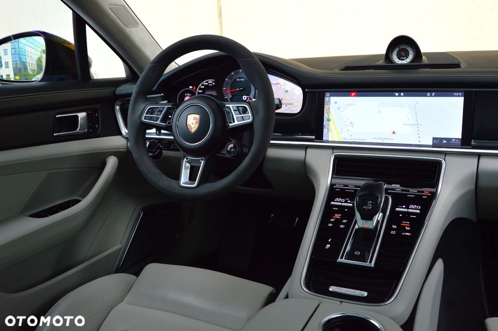 Porsche Panamera Turbo - 19
