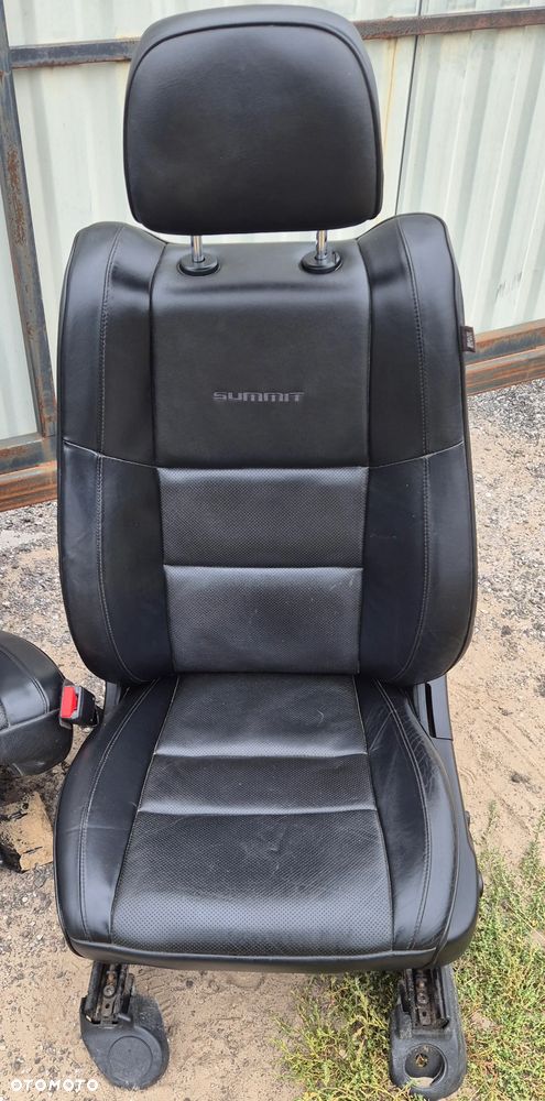 Siedzenia Fotele Przod Przednie Tył Kanapa CZARNE SUMMIT Jeep Grand Cherokee WK2 2014- - 3