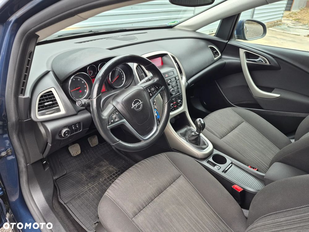 Opel Astra 1.4 T Enjoy - 11