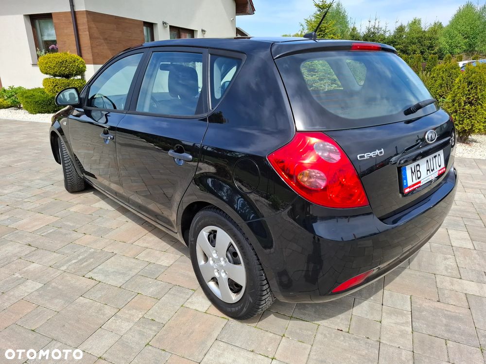 Kia Ceed 1.4 CVVT LX - 14