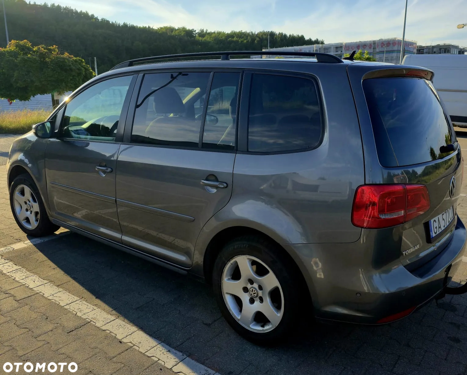 Volkswagen Touran 1.6 TDI DPF BlueMot Comfortline - 28