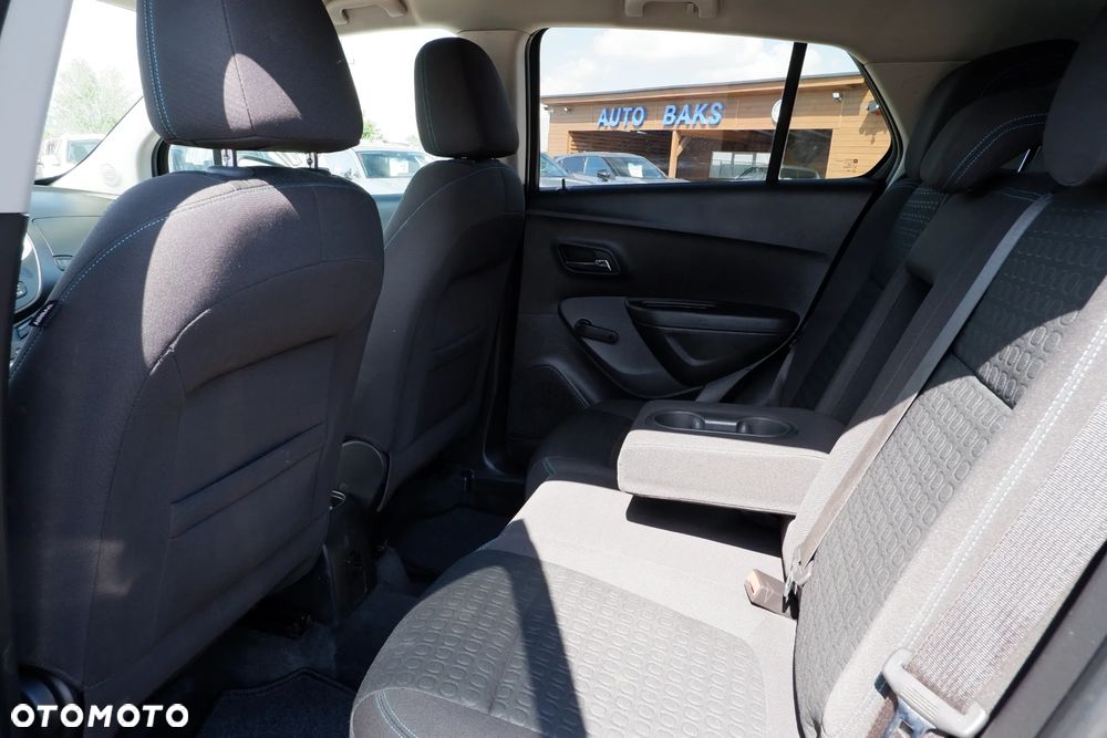 Chevrolet Trax 1.6 LS - 31