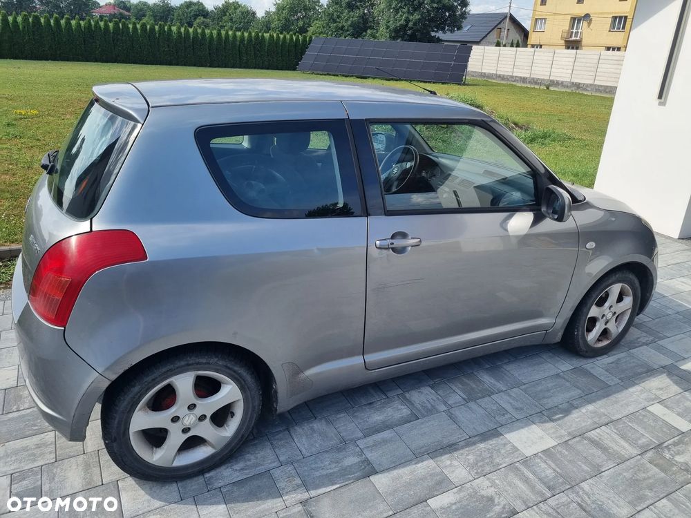 Suzuki Swift 1.5 GS - 4