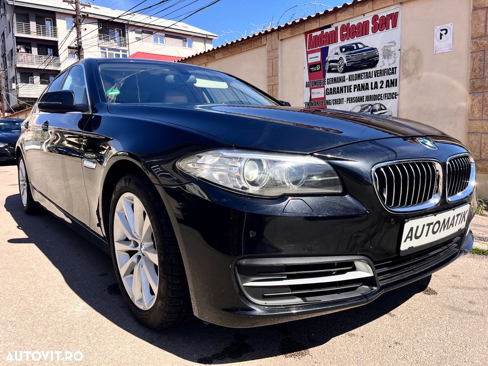 BMW Seria 5 525d Aut. Luxury Line - 2