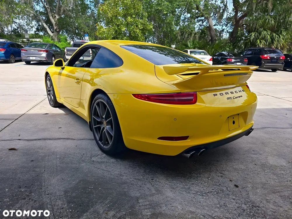 Porsche 911 Carrera PDK - 2