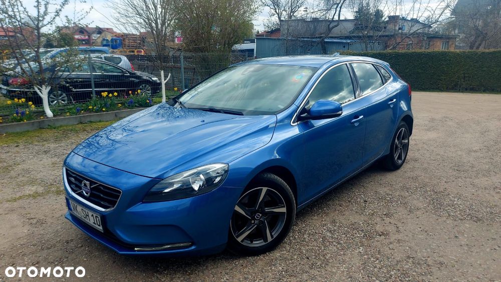 Volvo V40 D4 Momentum - 2