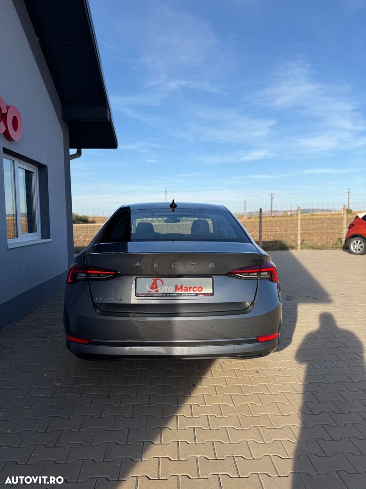 Skoda Octavia 2.0 TDI (Green tec) DSG Style - 10
