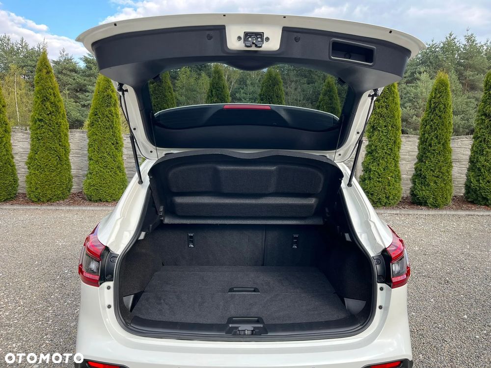 Nissan Qashqai 1.3 DIG-T N-Connecta - 8