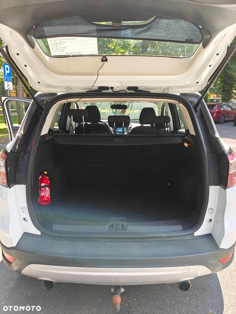 Ford Kuga - 11