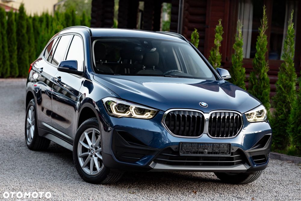 BMW X1 xDrive20i Sport - 4