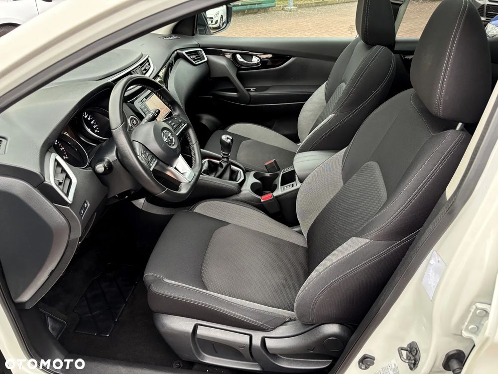 Nissan Qashqai 1.3 DIG-T N-Connecta - 12