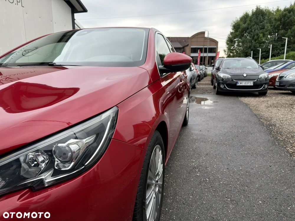 Peugeot 308 1.2 PureTech GPF Allure S&S - 2