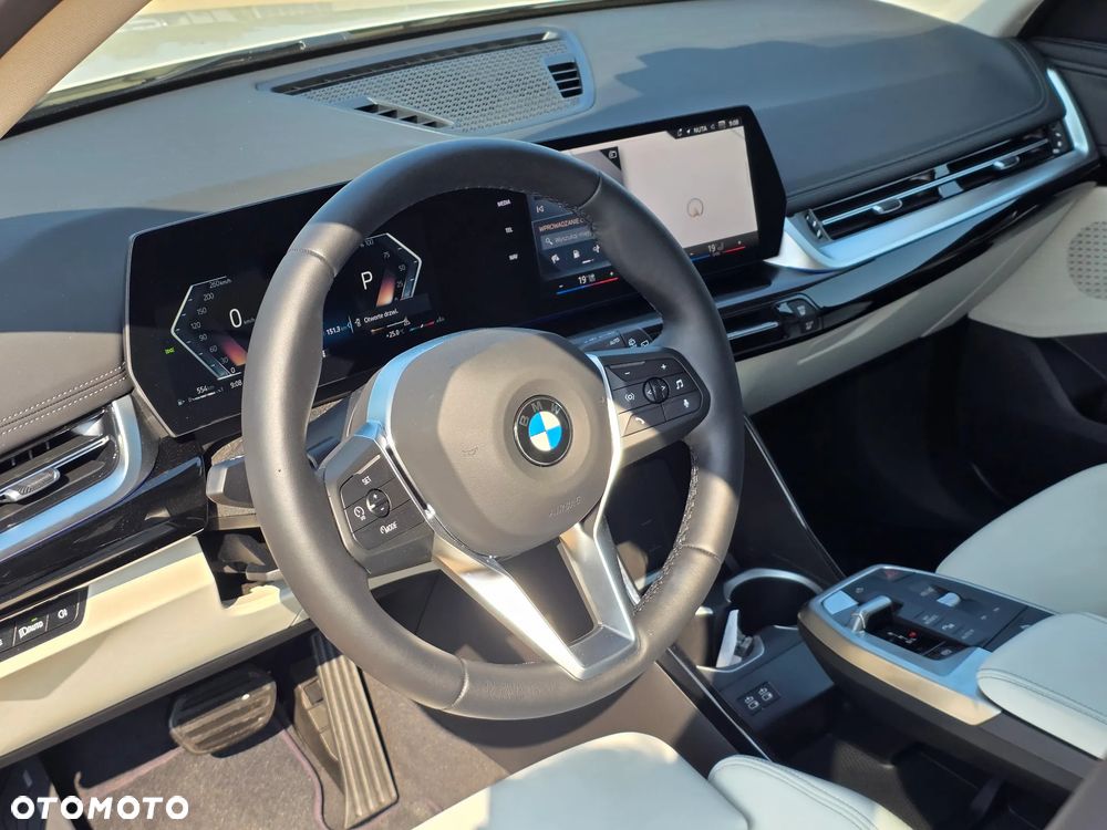 BMW X1 sDrive18i xLine - 13