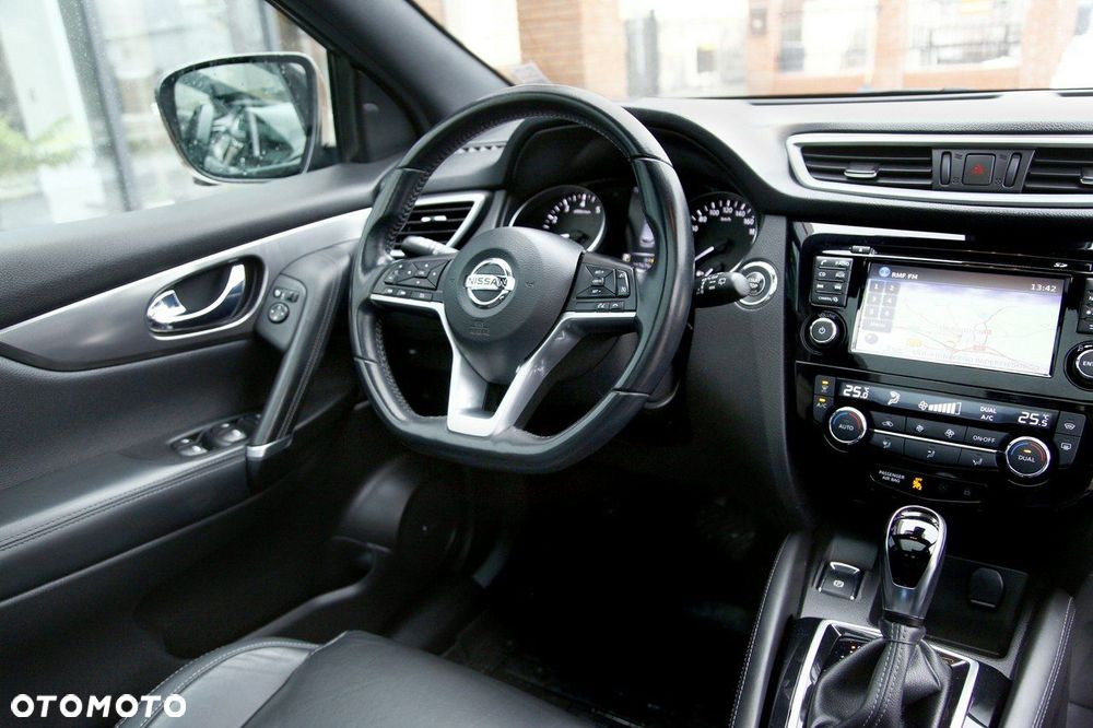 Nissan Qashqai 1.2 DIG-T Xtronic TEKNA+ - 14