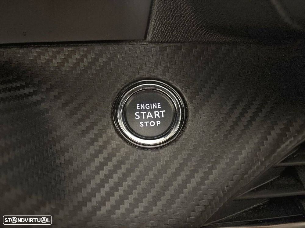 Peugeot 2008 1.5 BlueHDi GT EAT8 - 18