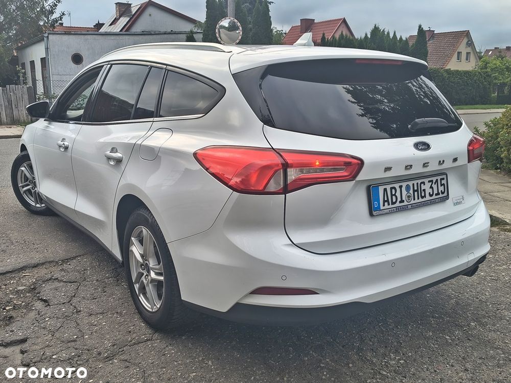 Ford Focus 1.5 EcoBlue Start-Stopp-System COOL&CONNECT - 6