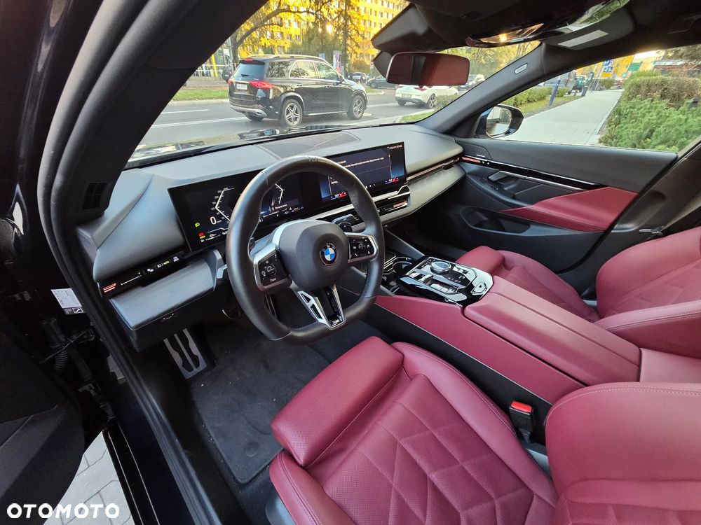 BMW Seria 5 520d xDrive mHEV M Sport - 11