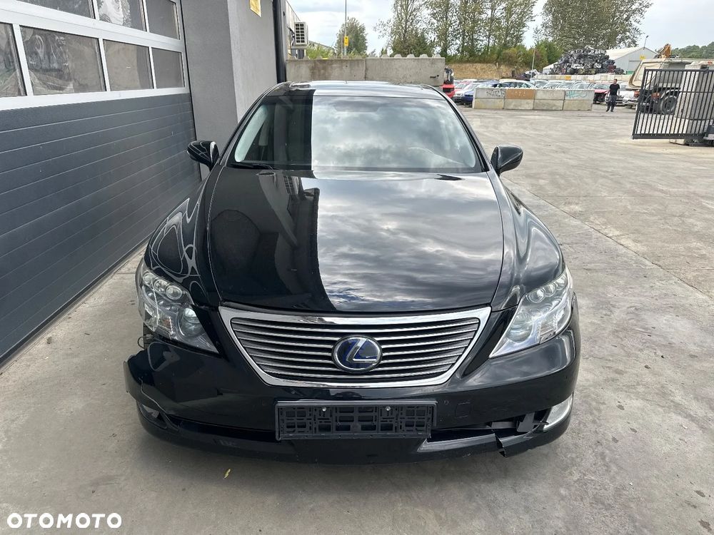 Lexus LS 600h Elite - 9