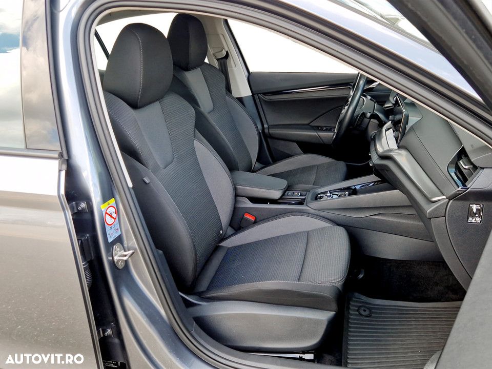 Skoda Octavia 2.0 TDI DSG Ambition - 15