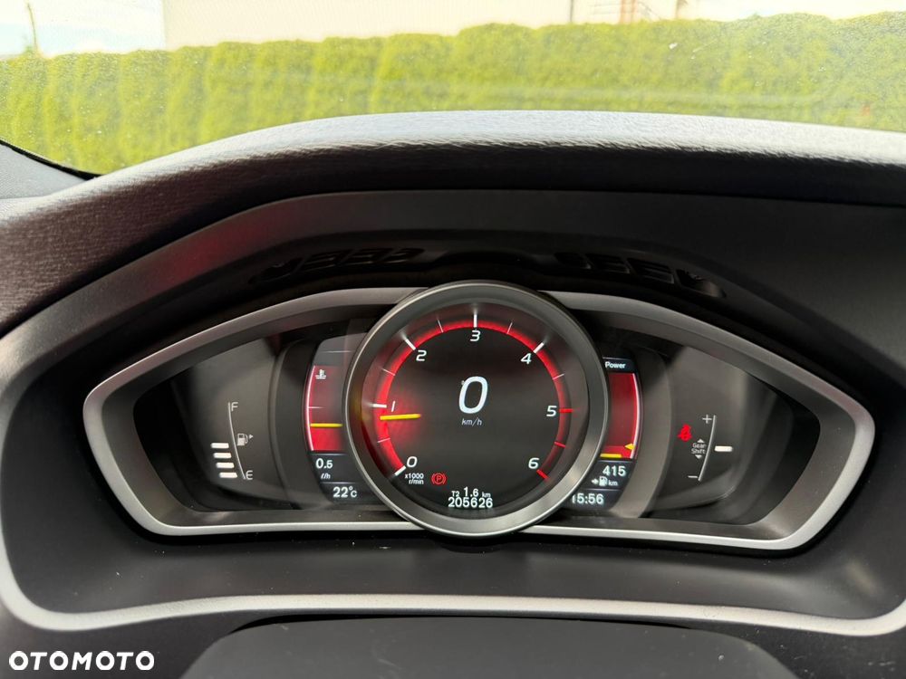 Volvo V40 D2 RDesign - 11