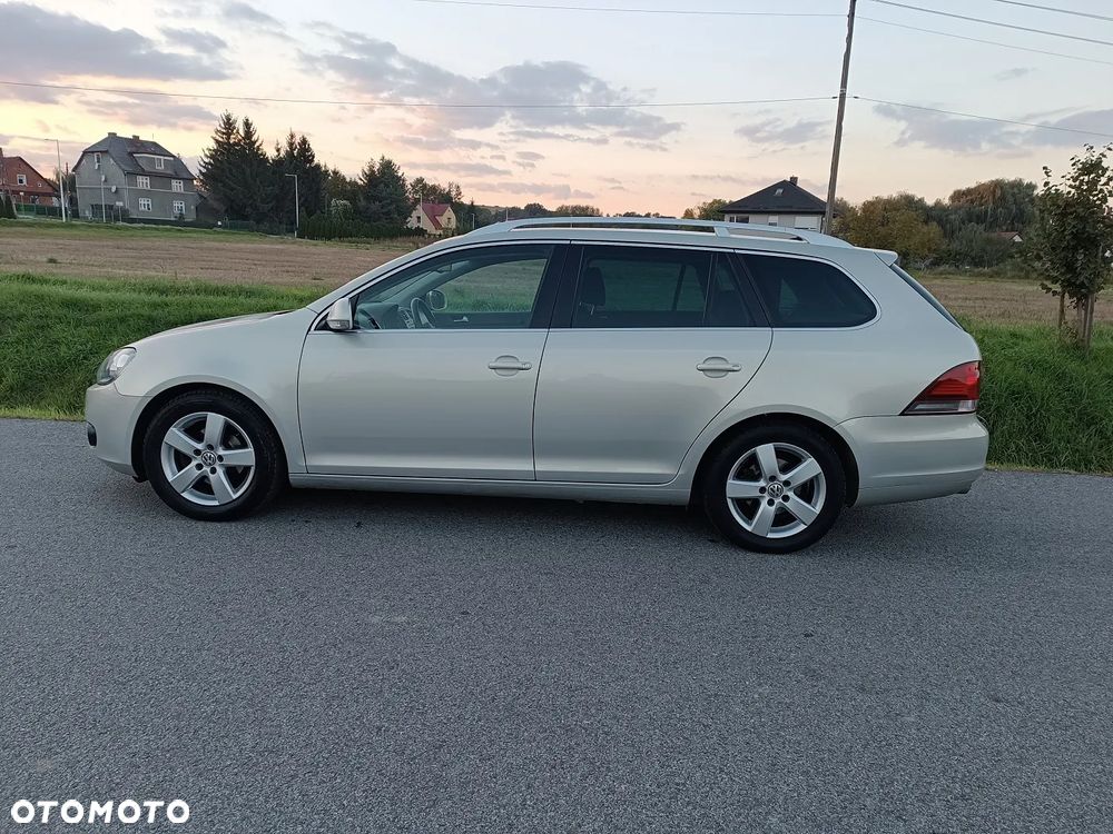 Volkswagen Golf VI 1.6 TDI BlueMot Comfortline - 4