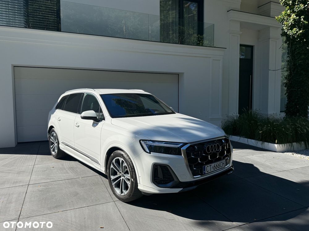 Audi Q7 - 1