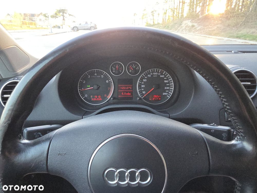 Audi A3 3-drzwiowe 1.6 S Line Sportpaket plus - 12