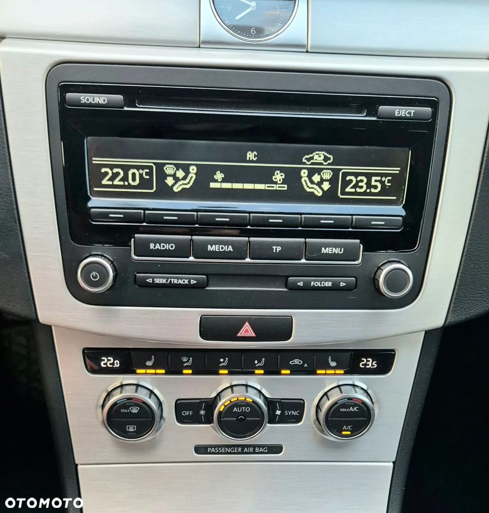 Volkswagen Passat 2.0 TDI Comfortline - 10