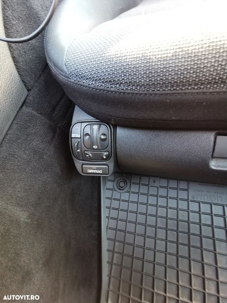 Mercedes-Benz E 320 CDI 4MATIC Automatik - 23