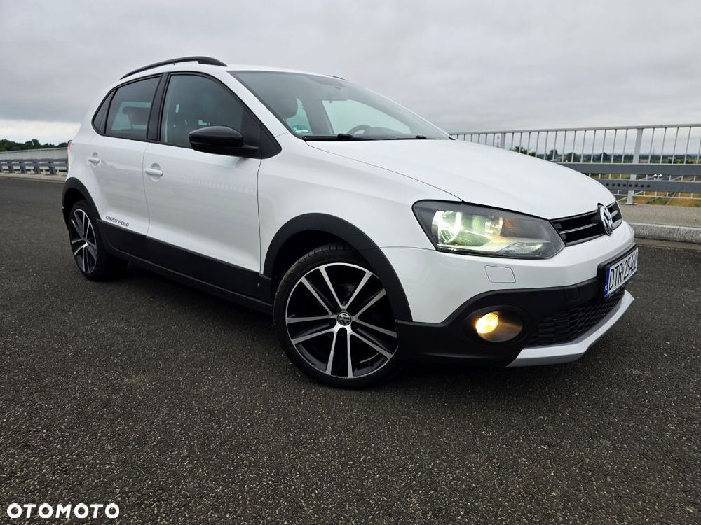 Volkswagen Polo 1.2 TSI Cross Urban White - 37