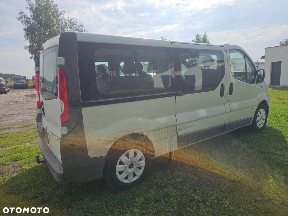 Opel Vivaro - 14
