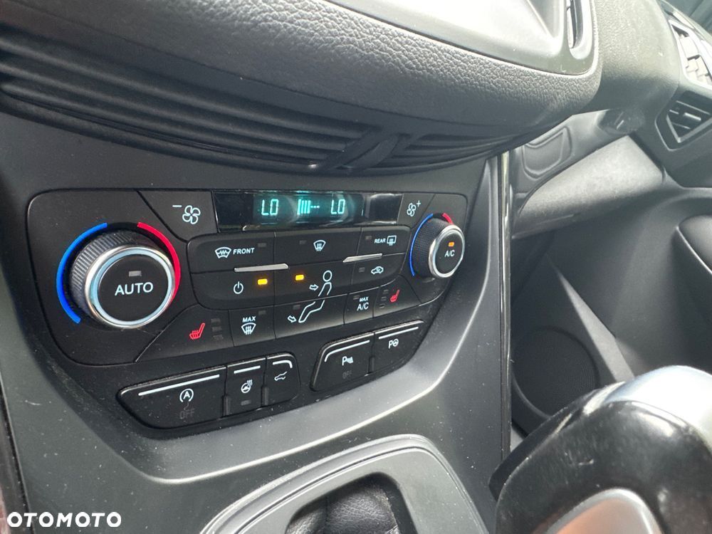 Ford Kuga 2.0 TDCi 4x4 ST-Line - 32