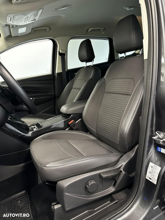 Ford Kuga 2.0 TDCi 4WD Powershift Titanium - 7