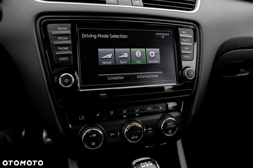 Skoda Octavia 2.0 TSI (Green tec) DSG RS - 37