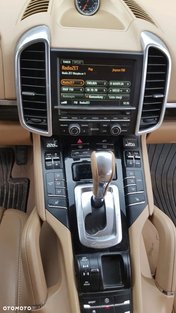 Porsche Cayenne Standard - 3